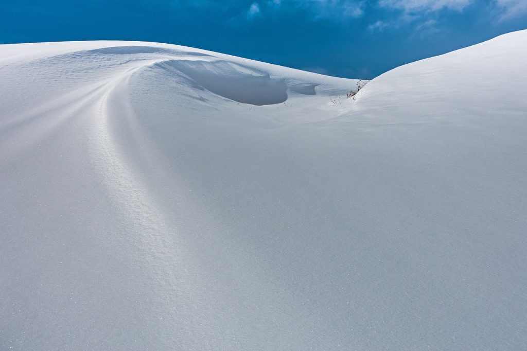 Snow, new zealand, snowdrift — Atomic Wallet: Simplifying Your Crypto Management Experience