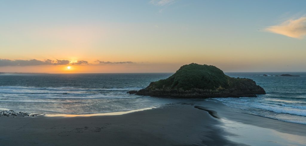 New plymouth, new zealand, beach — Experience Seamless Crypto Trading with Ledger Live