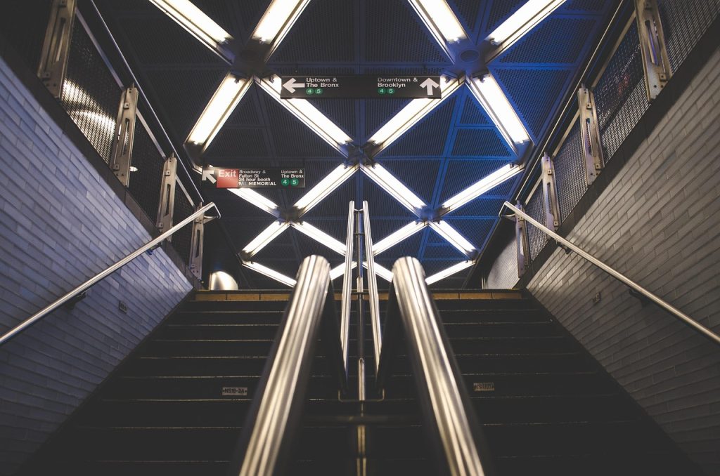 Subway, nyc, new york — Experience Seamless Trading with the Ledger Live App