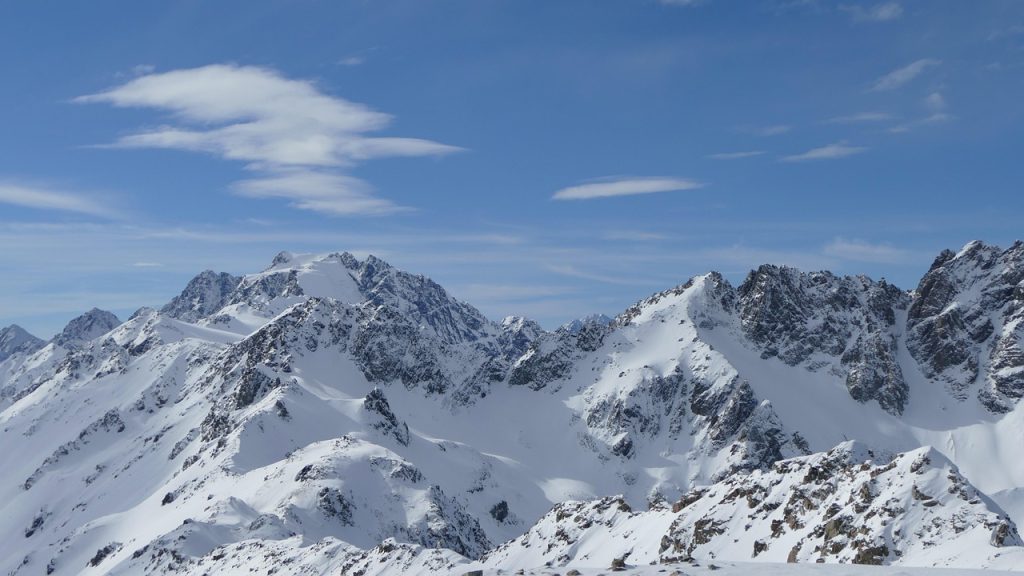 New zealand, mountains, landscape — Master Your Crypto Journey with Atomic Wallet Today